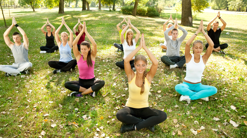 Illustration for article titled ¿Es el yoga realmente bueno para ponerte en forma?
